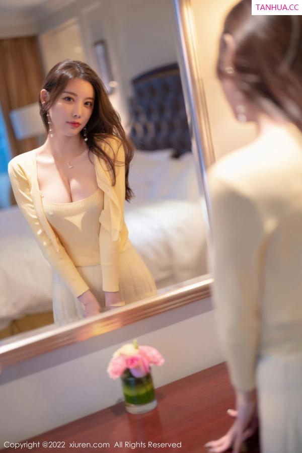 杨晨晨 sugar小甜心CC [XiuRen]高清写真图 2022.03.01 No.4654 杨晨晨Yome第11张图片